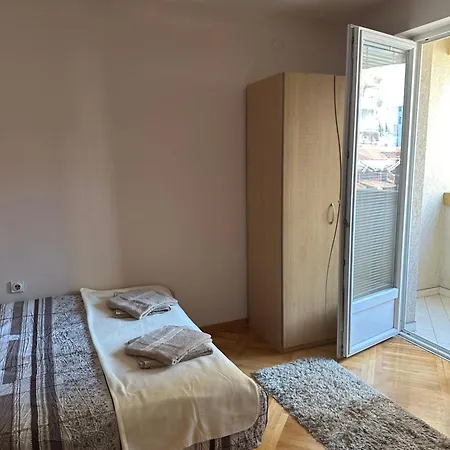 Apartamento U Centru Nisa