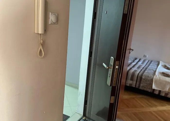 Apartament U Centru Niša *
